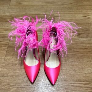 Jessica Simpson feather shoes